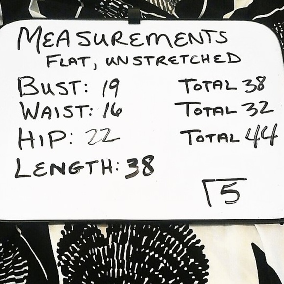 Adorable Dress Barn Dress Like New M - Picture 2 of 6